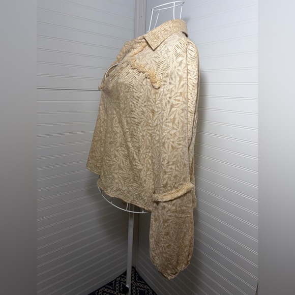 Solitaire Beige Textured Women's Blouse - Picture 4 of 7